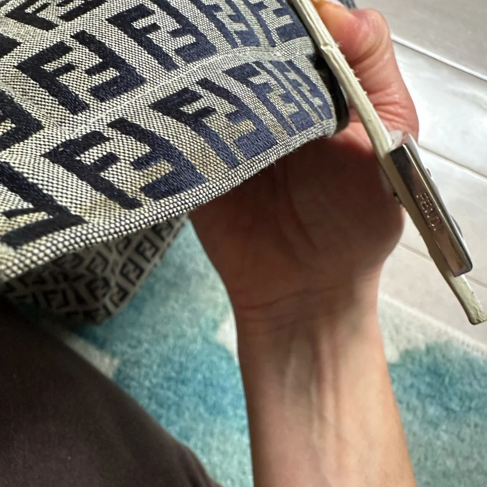 FENDI Zucchino Mamma Baguette Shoulder Handbag Canvas & White Leather - Picture 7 of 11